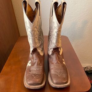 Tony Llama Boots
